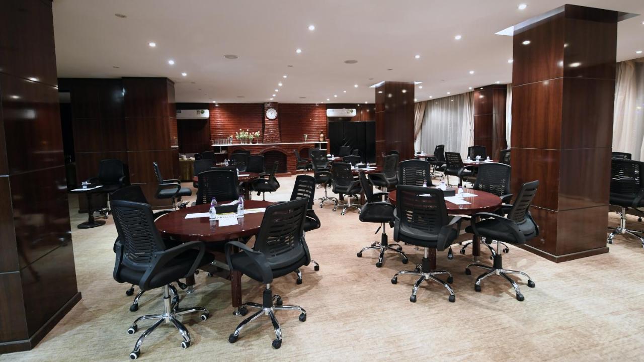 Azd Hotel Abha Exterior photo